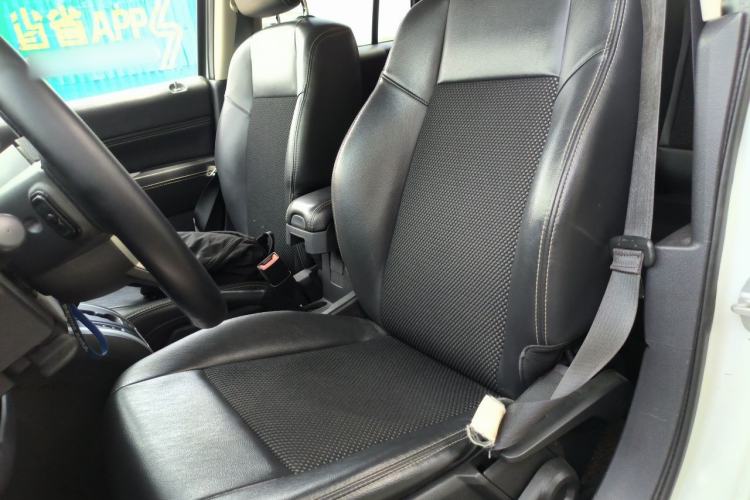 Used Jeep Compass 2014 Revised Version 2.4L Four-Wheel Drive Comfort Edition Left Front Seat