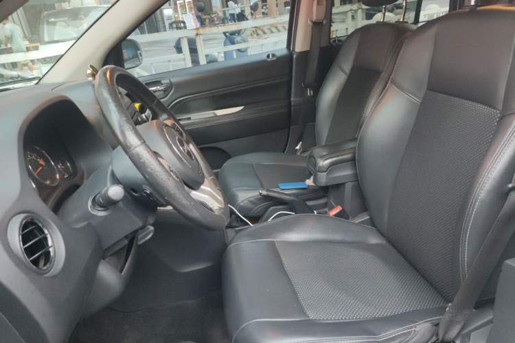 Used Jeep Compass 2014 Revised Version 2.4L Four-Wheel Drive Comfort Edition Left Front Seat