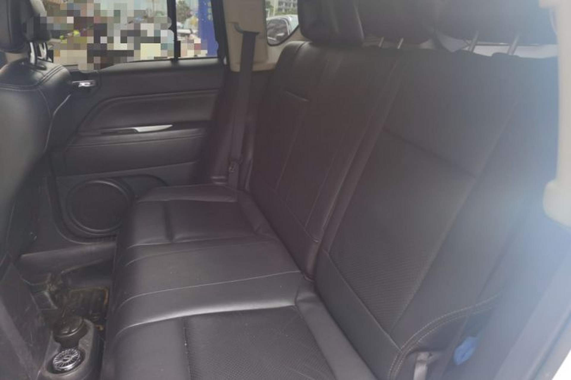 Used Jeep Compass 2014 Revised Version 2.4L Four-Wheel Drive Luxury Edition Left Rear Seat
