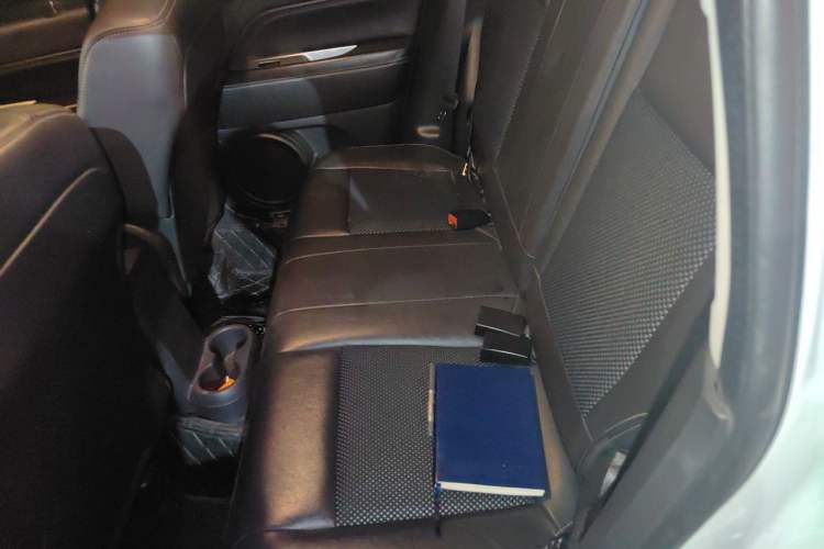 Used Jeep Compass 2014 2.4L Four-Wheel Drive Serpentine Collection Edition Left Rear Seat