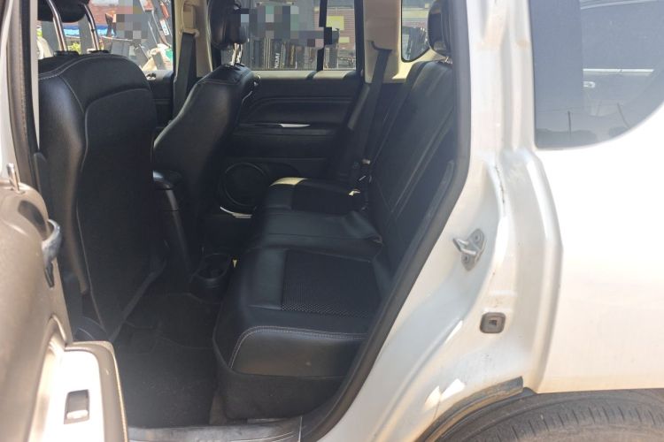 Used Jeep Compass 2014 Revised Version 2.4L Four-Wheel Drive Comfort Edition Left Rear Seat