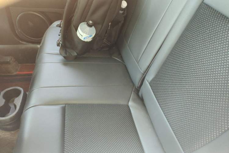 Used Jeep Compass 2014 Revised Version 2.4L Four-Wheel Drive Comfort Edition Left Rear Seat