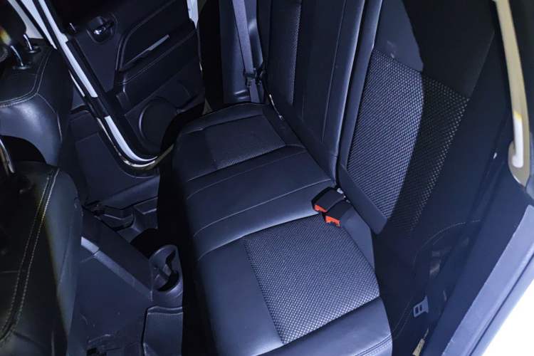 Used Jeep Compass 2014 Revised Version 2.4L Four-Wheel Drive Comfort Edition Left Rear Seat