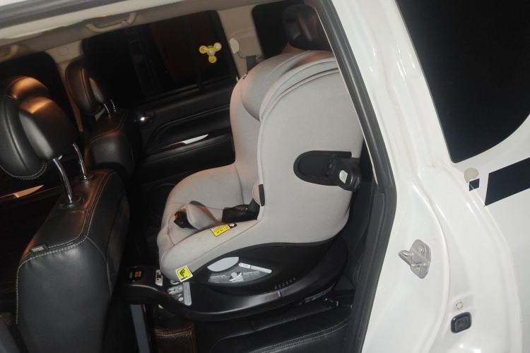 Used Jeep Compass 2014 2.0L two-wheel drive luxury version Left Rear Seat