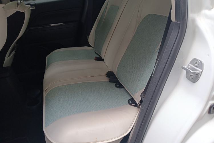 Used Jeep Compass 2014 Revised Version 2.4L Four-Wheel Drive Luxury Edition Left Rear Seat