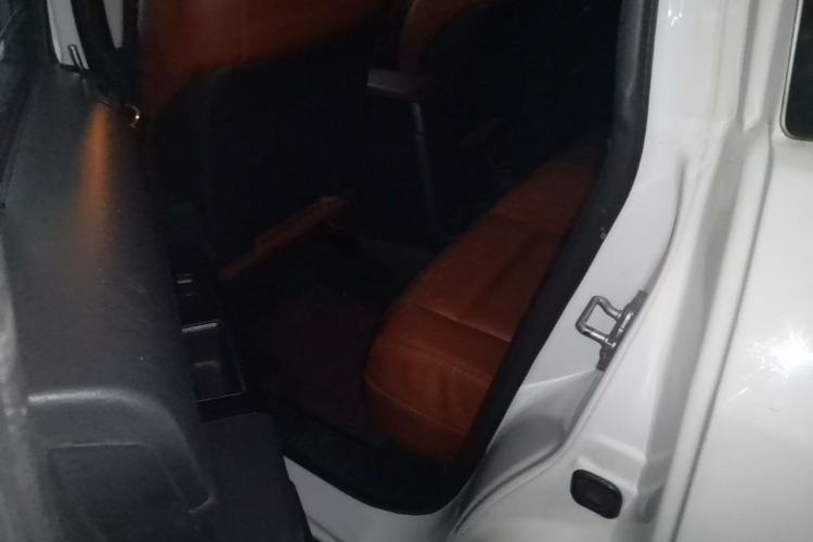 Used Jeep Compass 2014 2.0L two-wheel drive urban version Left Rear Seat