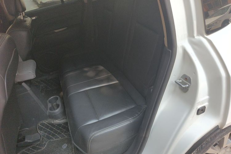 Used Jeep Compass 2014 2.0L two-wheel drive luxury version Left Rear Seat