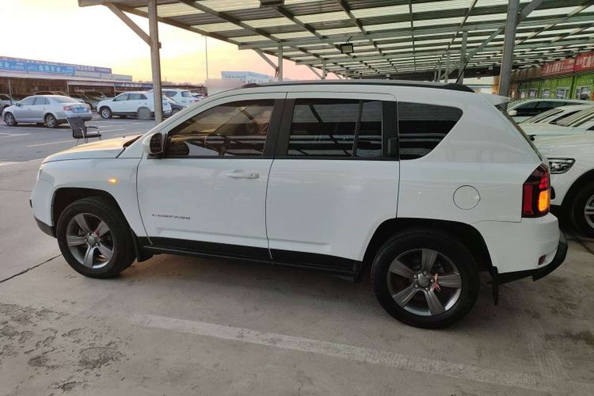 Used Jeep Compass 2014 Revised Version 2.4L Four-Wheel Drive Comfort Edition Left Side
