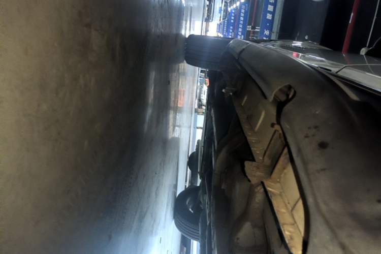 Used Jeep Compass 2014 2.0L two-wheel drive sport version Left Side Sill