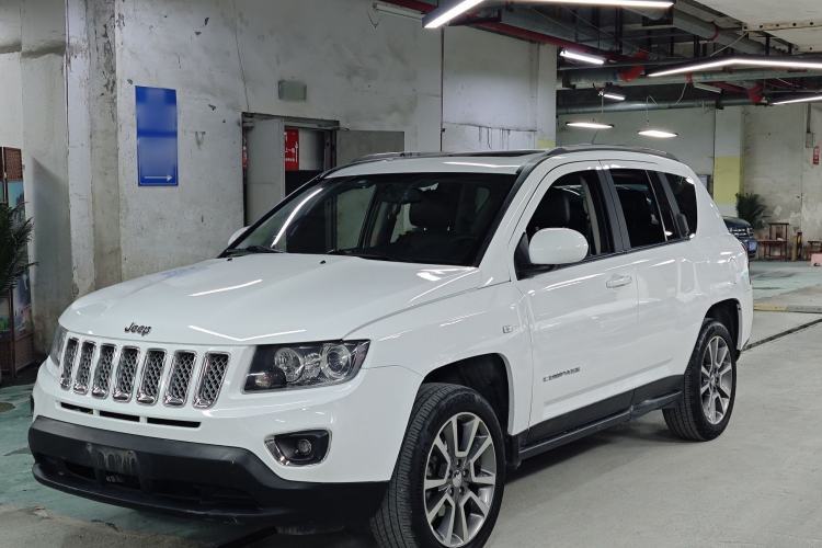 Used Jeep Compass 2014 Revised Version 2.4L Four-Wheel Drive Luxury Edition Guazi used car, China used car export, Used car for sale, Used  cars, Cheapest cars for sale