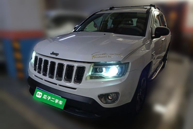 Used Jeep Compass 2014 2.0L two-wheel drive sport version Guazi used car, China used car export, Used car for sale, Used cars, Cheapest cars for sale