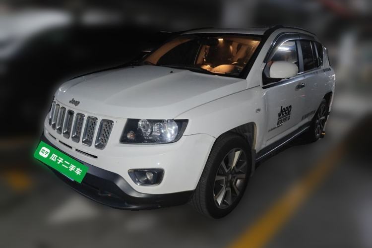 Used Jeep Compass 2014 2.0L two-wheel drive luxury version Guazi used car, China used car export, Used car for sale, Used cars, Cheapest cars for sale