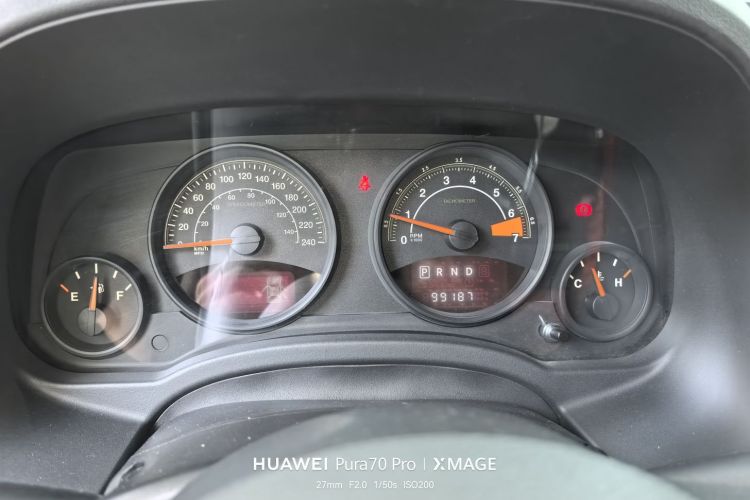Used Jeep Compass 2014 Revised Version 2.0L Two-Wheel Drive Entry-Level Edition Odometer Close Up