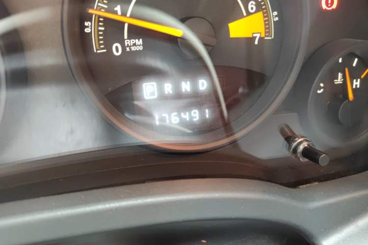 Used Jeep Compass 2014 Revised Version 2.0L Two-Wheel Drive Entry-Level Edition Odometer Close Up
