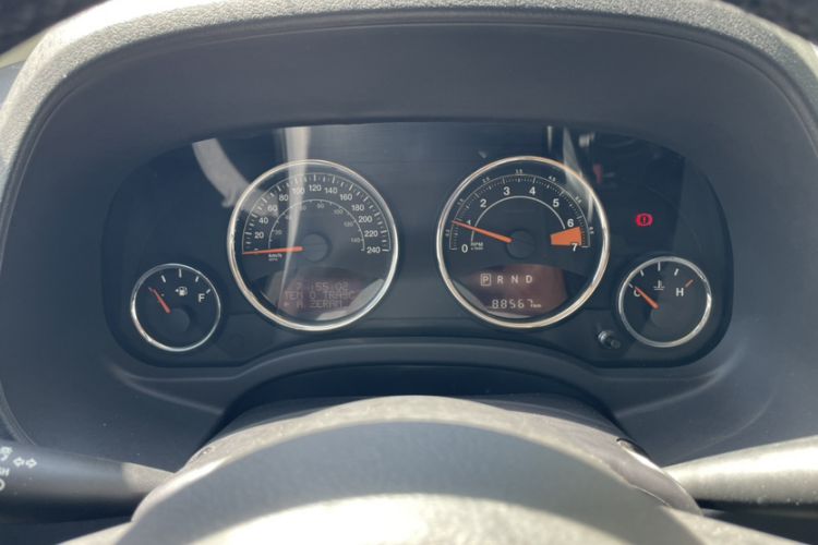 Used Jeep Compass 2014 Revised Version 2.4L Four-Wheel Drive Comfort Edition Odometer Close Up
