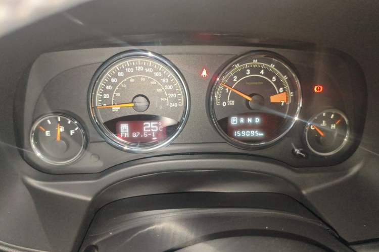 Used Jeep Compass 2014 Revised Version 2.4L Four-Wheel Drive Comfort Edition Odometer Close Up
