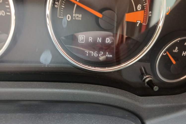 Used Jeep Compass 2014 Revised Version 2.4L Four-Wheel Drive Luxury Edition Odometer Close Up