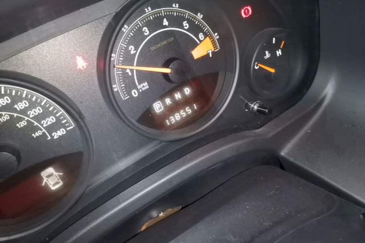Used Jeep Compass 2014 2.0L two-wheel drive urban version Odometer Close Up