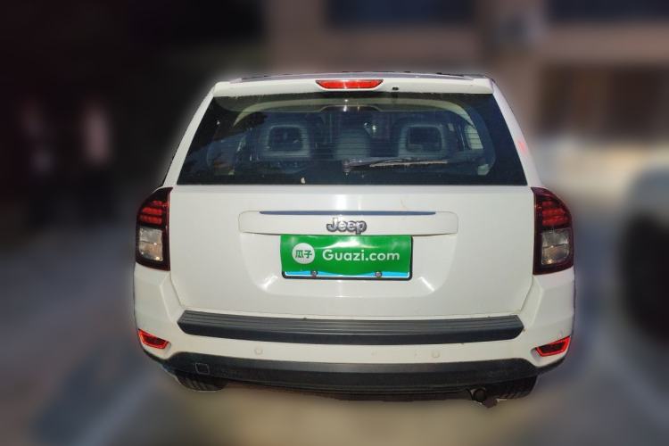 Used Jeep Compass 2014 2.0L two-wheel drive sport version Rear