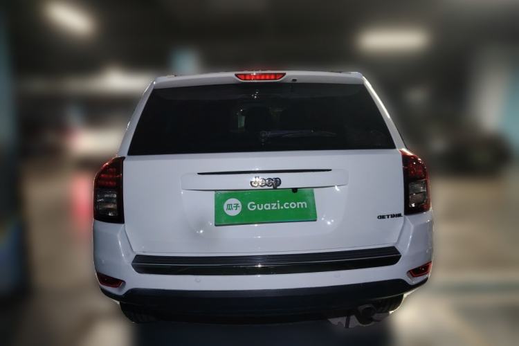 Used Jeep Compass 2014 2.0L two-wheel drive luxury version Rear