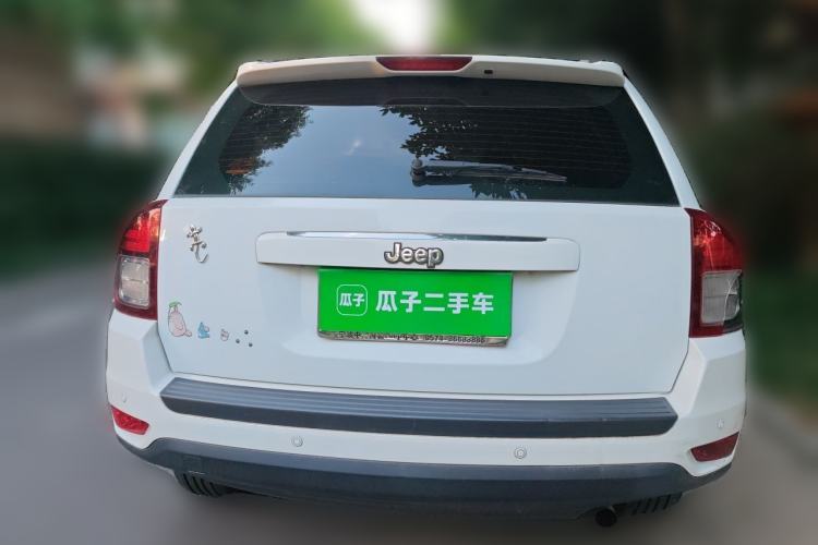 Used Jeep Compass 2014 2.0L two-wheel drive sport version Rear