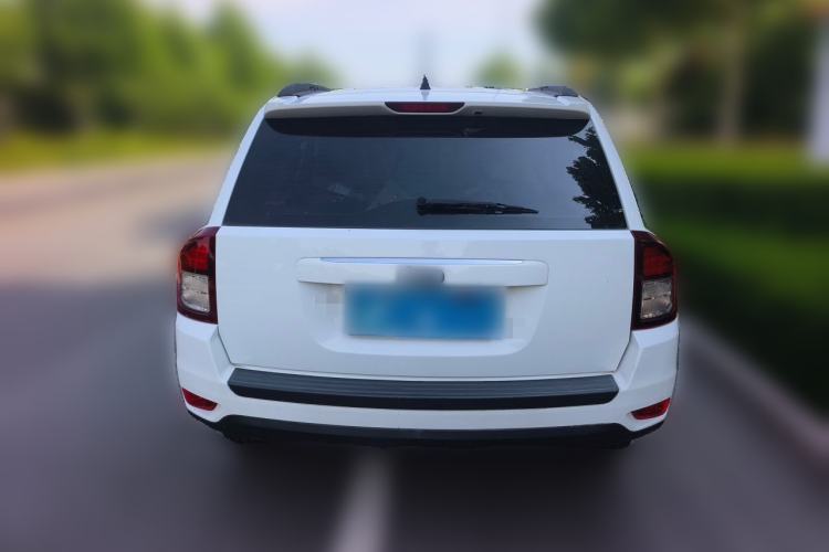 Used Jeep Compass 2014 2.0L two-wheel drive urban version Rear