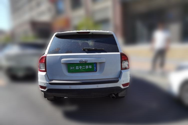 Used Jeep Compass 2014 2.0L two-wheel drive sport version Rear