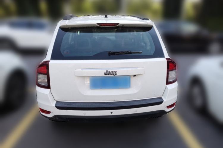 Used Jeep Compass 2014 2.0L two-wheel drive sport version Rear