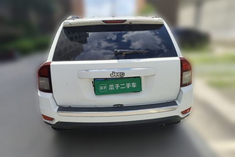 Used Jeep Compass 2014 2.0L two-wheel drive luxury version Rear