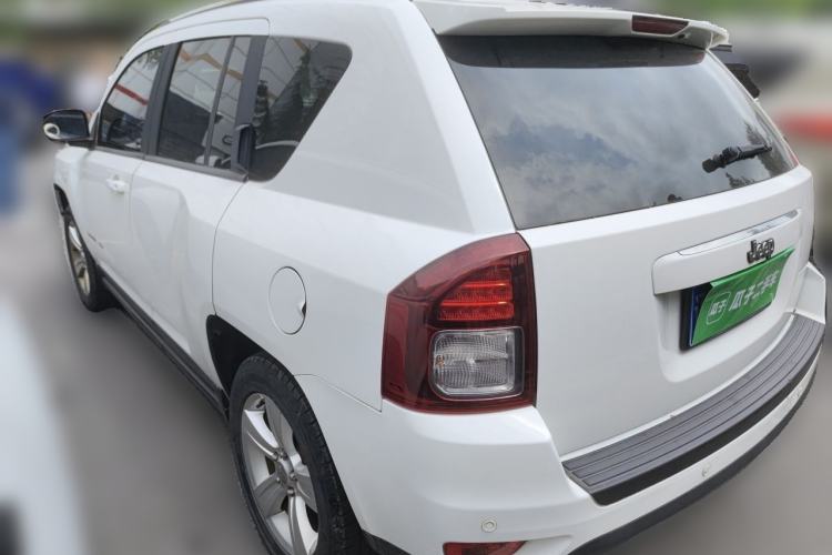 Used Jeep Compass 2014 2.4L four-wheel drive sport version Rear Left 45 Deg