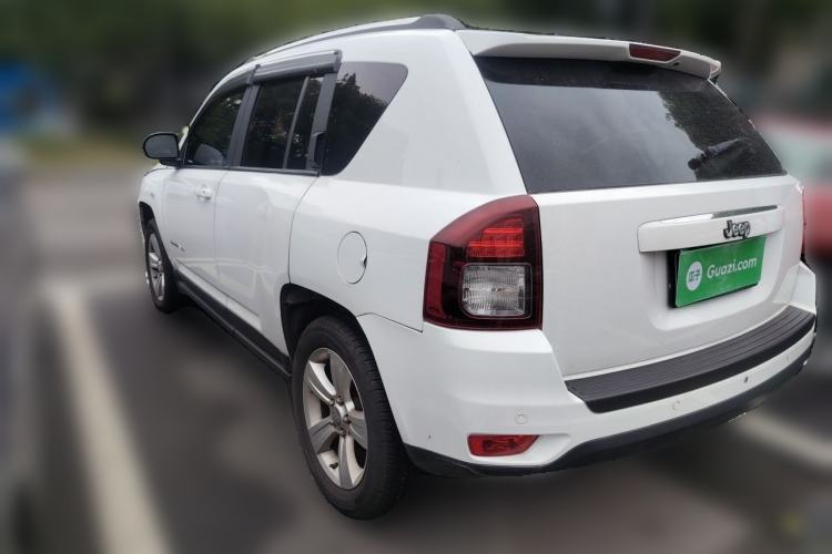 Used Jeep Compass 2014 2.4L four-wheel drive sport version Rear Left 45 Deg