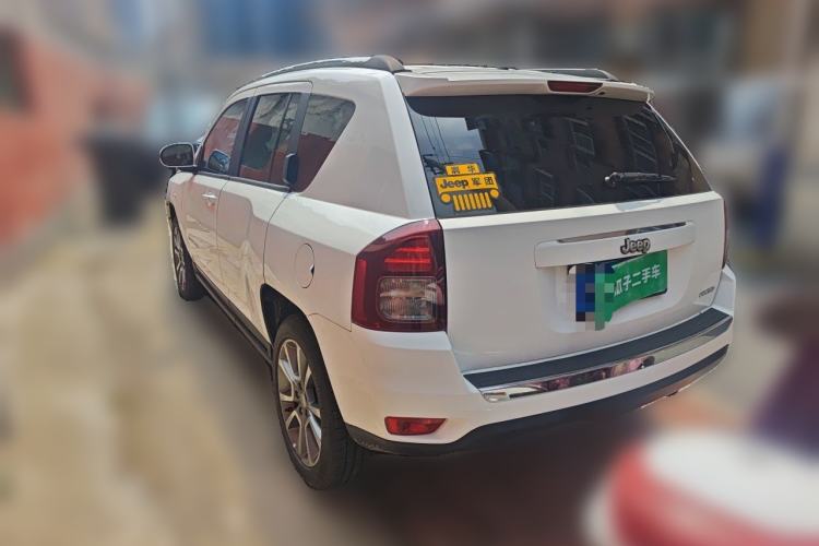 Used Jeep Compass 2014 2.0L two-wheel drive luxury version Rear Left 45 Deg