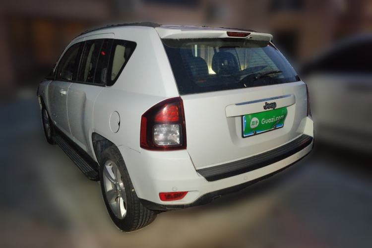 Used Jeep Compass 2014 2.0L two-wheel drive sport version Rear Left 45 Deg