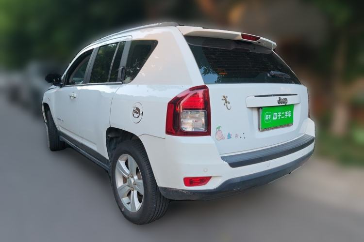 Used Jeep Compass 2014 2.0L two-wheel drive sport version Rear Left 45 Deg