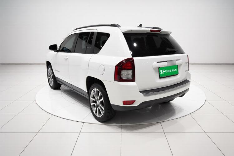 Used Jeep Compass 2014 Revised Version 2.4L Four-Wheel Drive Luxury Navigation Edition Rear Left 45 Deg