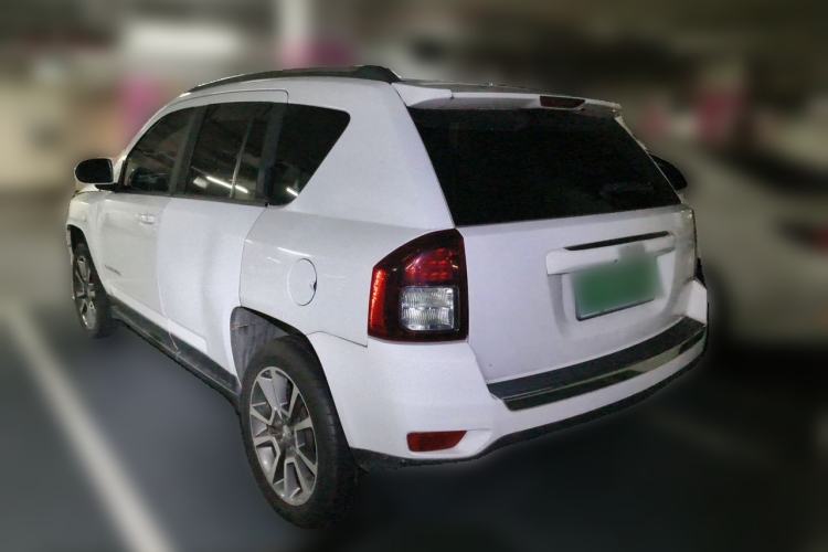 Used Jeep Compass 2014 Revised Version 2.4L Four-Wheel Drive Luxury Navigation Edition Rear Left 45 Deg