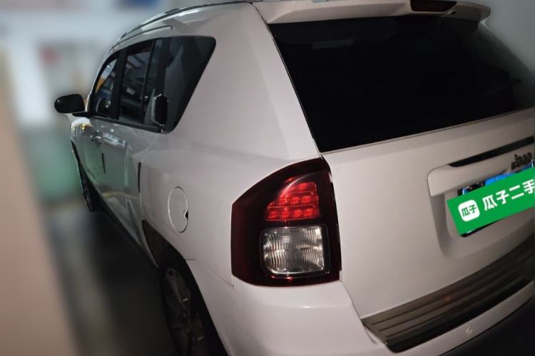 Used Jeep Compass 2014 Revised Version 2.4L Four-Wheel Drive Luxury Edition Rear Left 45 Deg