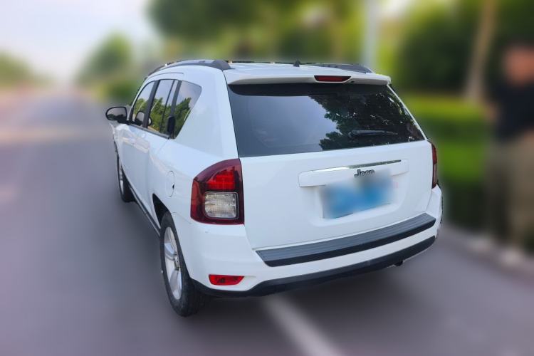 Used Jeep Compass 2014 2.0L two-wheel drive urban version Rear Left 45 Deg
