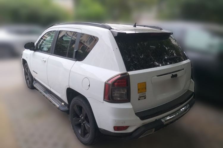 Used Jeep Compass 2014 2.4L Four-Wheel Drive Serpentine Collection Edition Rear Left 45 Deg