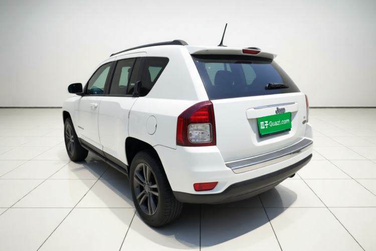 Used Jeep Compass 2014 Revised Version 2.4L Four-Wheel Drive Comfort Edition Rear Left 45 Deg