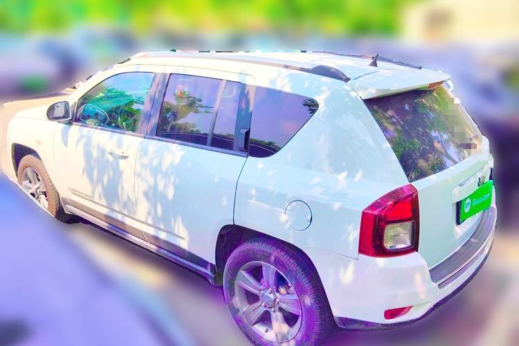 Used Jeep Compass 2014 2.4L four-wheel drive sport version Rear Left 45 Deg