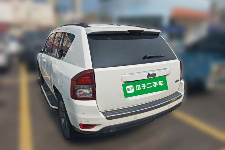 Used Jeep Compass 2014 2.4L Four-Wheel Drive Serpentine Collection Edition Rear Left 45 Deg