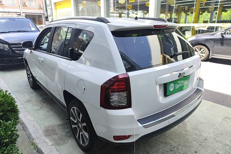 Used Jeep Compass 2014 Revised Version 2.0L Two-Wheel Drive Elite Edition Rear Left 45 Deg