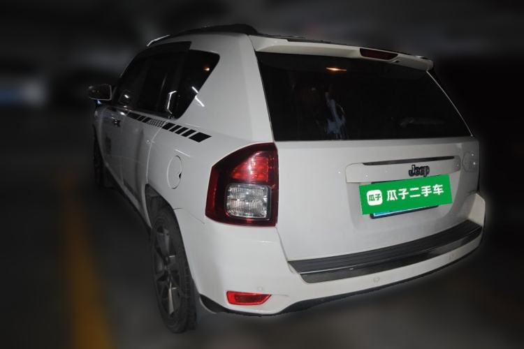 Used Jeep Compass 2014 2.0L two-wheel drive luxury version Rear Left 45 Deg