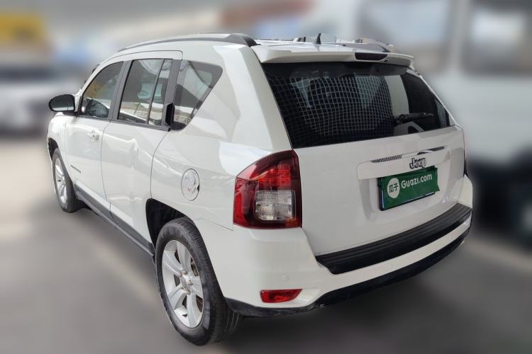 Used Jeep Compass 2014 2.0L two-wheel drive sport version Rear Left 45 Deg