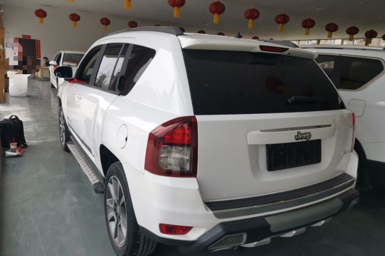 Used Jeep Compass 2014 2.4L four-wheel drive luxury navigation version Rear Left 45 Deg