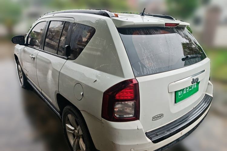 Used Jeep Compass 2014 2.0L two-wheel drive sport version Rear Left 45 Deg