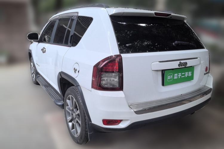 Used Jeep Compass 2014 2.0L two-wheel drive luxury version Rear Left 45 Deg