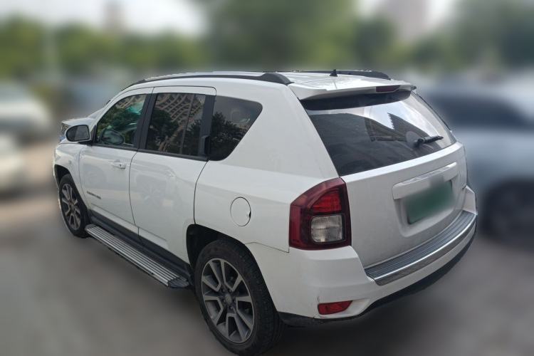 Used Jeep Compass 2014 Revised Version 2.4L Four-Wheel Drive Luxury Edition Rear Left 45 Deg
