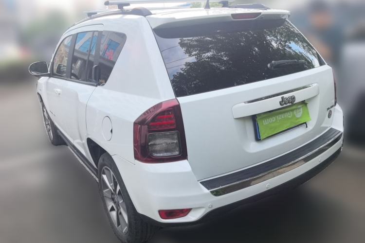 Used Jeep Compass 2014 2.4L four-wheel drive luxury version Rear Left 45 Deg